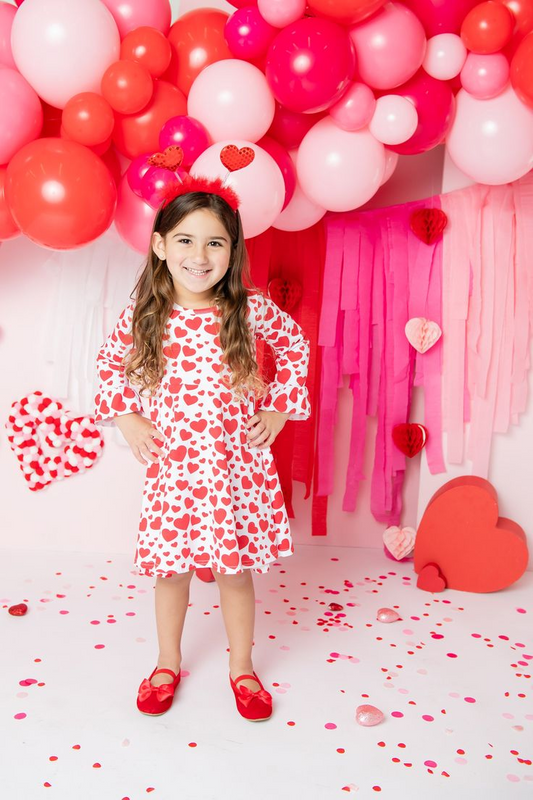 (Custom Design MOQ 5)  Red Heart Print Girls Knee Length Valentine's Dress