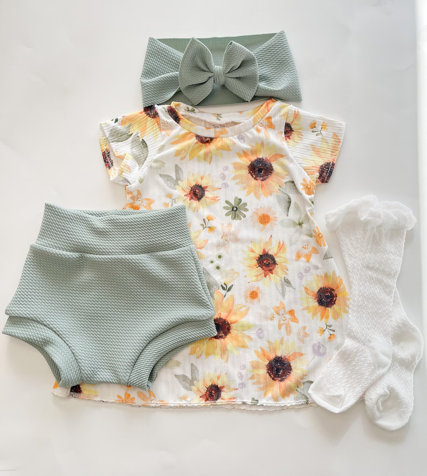 (Custom Design MOQ 5) Sunflower Top Baby Girls Bummie Set