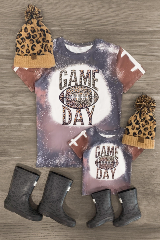 (Custom Design MOQ 5) Mommy and Me Game Day Football Leopard Print Woman Tee Shirts Top