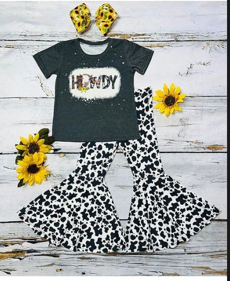 (Custom Design Preorder MOQ 5) Howdy Sunflowers Cow Print Girls Clothes Set