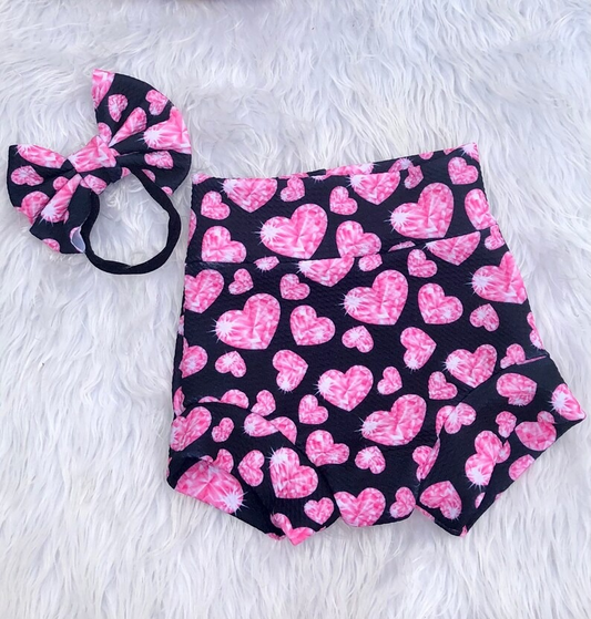 (Custom Design Preorder MOQ 5)Pink Heart Print Baby Girls Valentine's Bummie Shorts