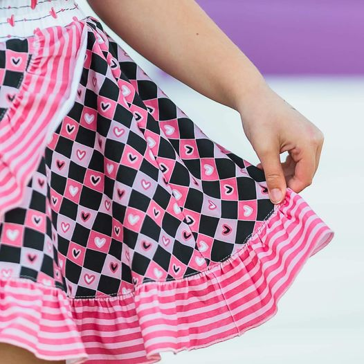 (Custom Design Preorder MOQ 5) Heart Print Girls Valentine's Knee Length Dress