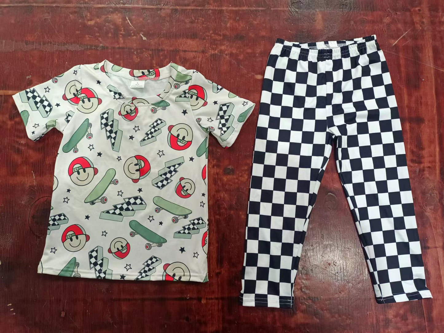 (Custom Design Preorder MOQ 5) Skateboarding Smiling Face Flash Print Boys Clothes Set