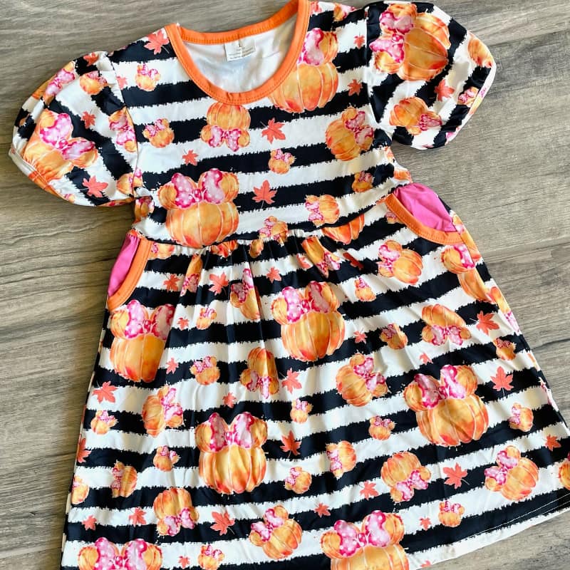 (Custom Design MOQ 5)  Pumpkin Print Girls Knee Length Dress