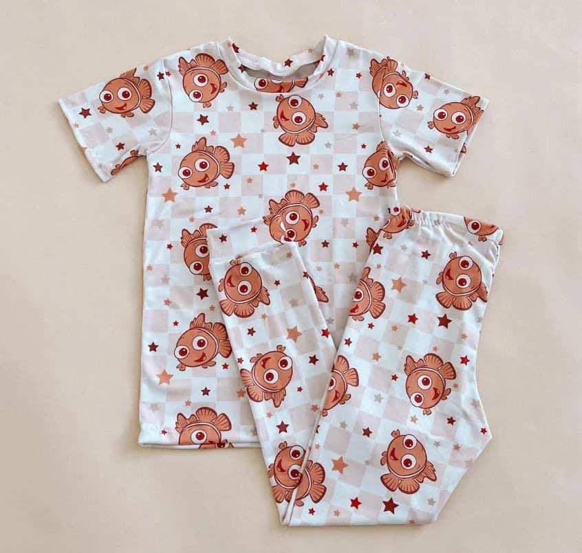(Custom Design Preorder MOQ 5) Cartoon Fish Stars Plaid Print Kids Pajamas Clothes Set