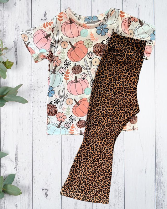 (Custom Design Preorder MOQ 5) Pumpkin Flowers Top Leopard Bell Pants Girls Fall Clothes Set