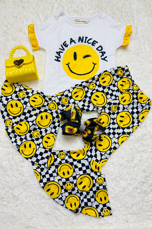 (Custom Design Preorder MOQ 5) Have a Nice Day Smiling Face Print Bell Pants Girls Clothes Set