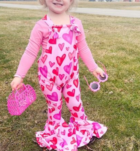 (Custom Design Preorder MOQ 5)  Pink Top Heart Overall Girls 2 Pieces Valentine's Clothes Sets