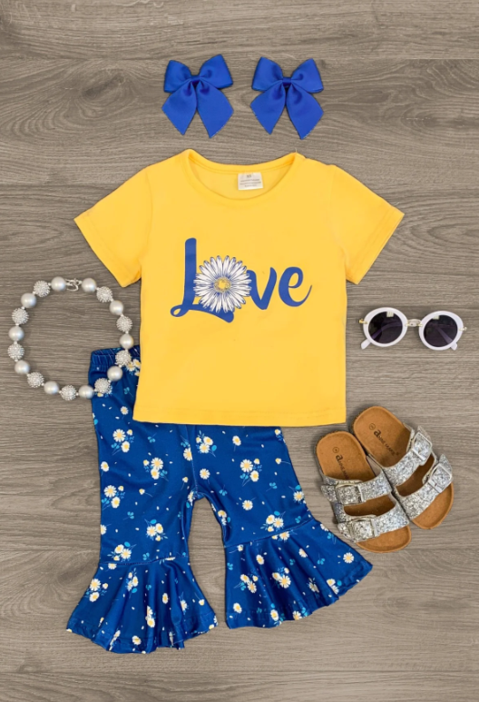 (Custom Design Preorder MOQ 5) Daisy LOVE Top Bell Capri Girls Summer Clothes Set