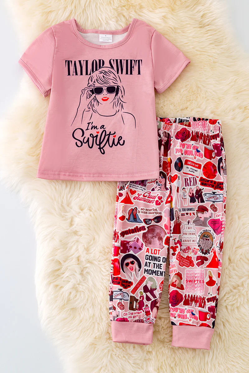 (Custom Design Preorder MOQ 5) Singer Swiftie Pink Print Girls Clothes Set