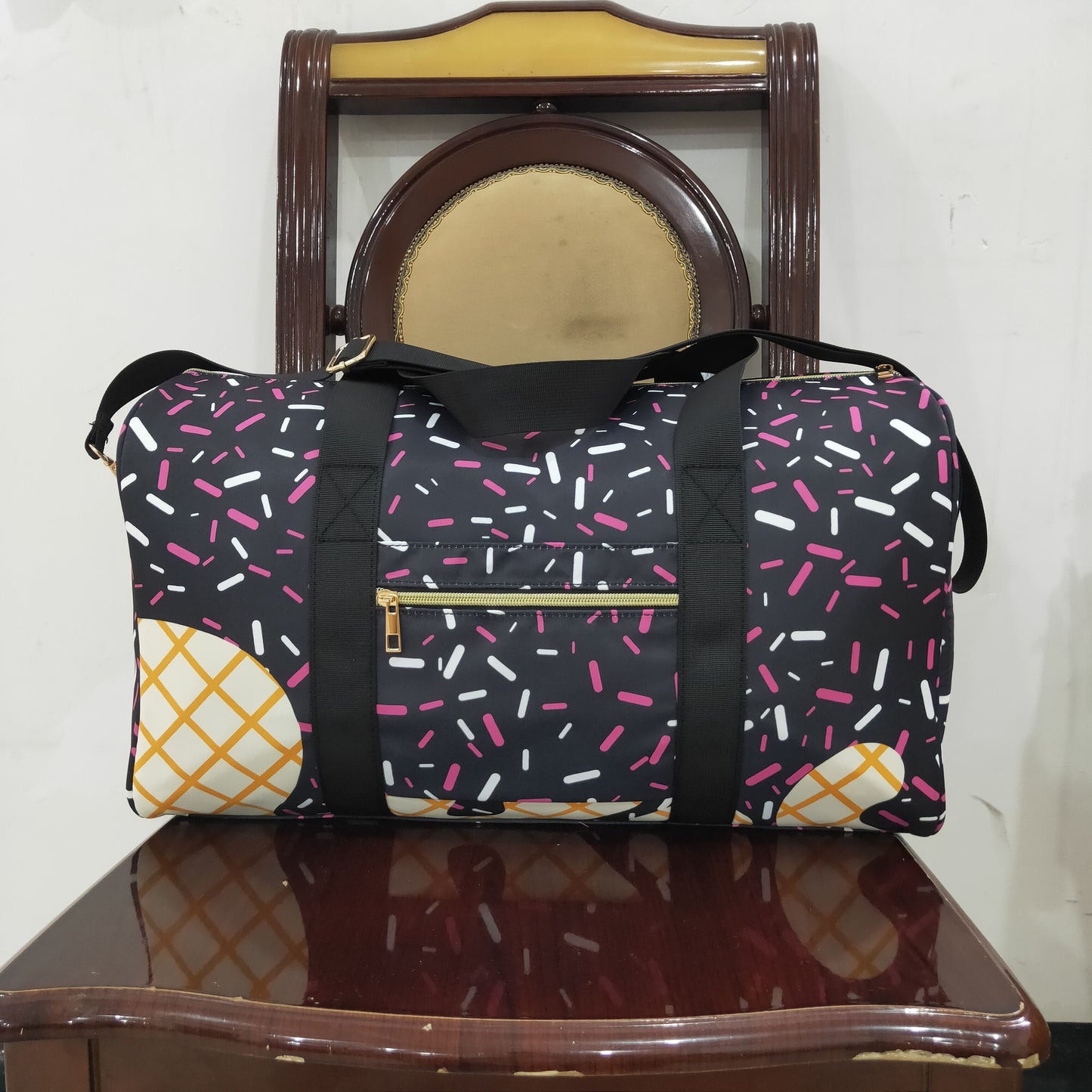 BA0303  Black Sprinkles Print Gym Bag Overnight Bags