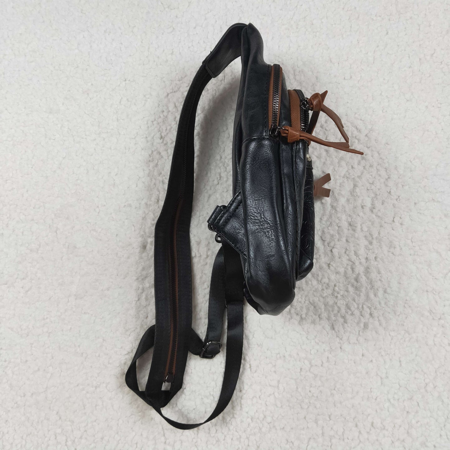USA-Shop BA0332 Black Flowers Zipper Western Leather Back Bags
