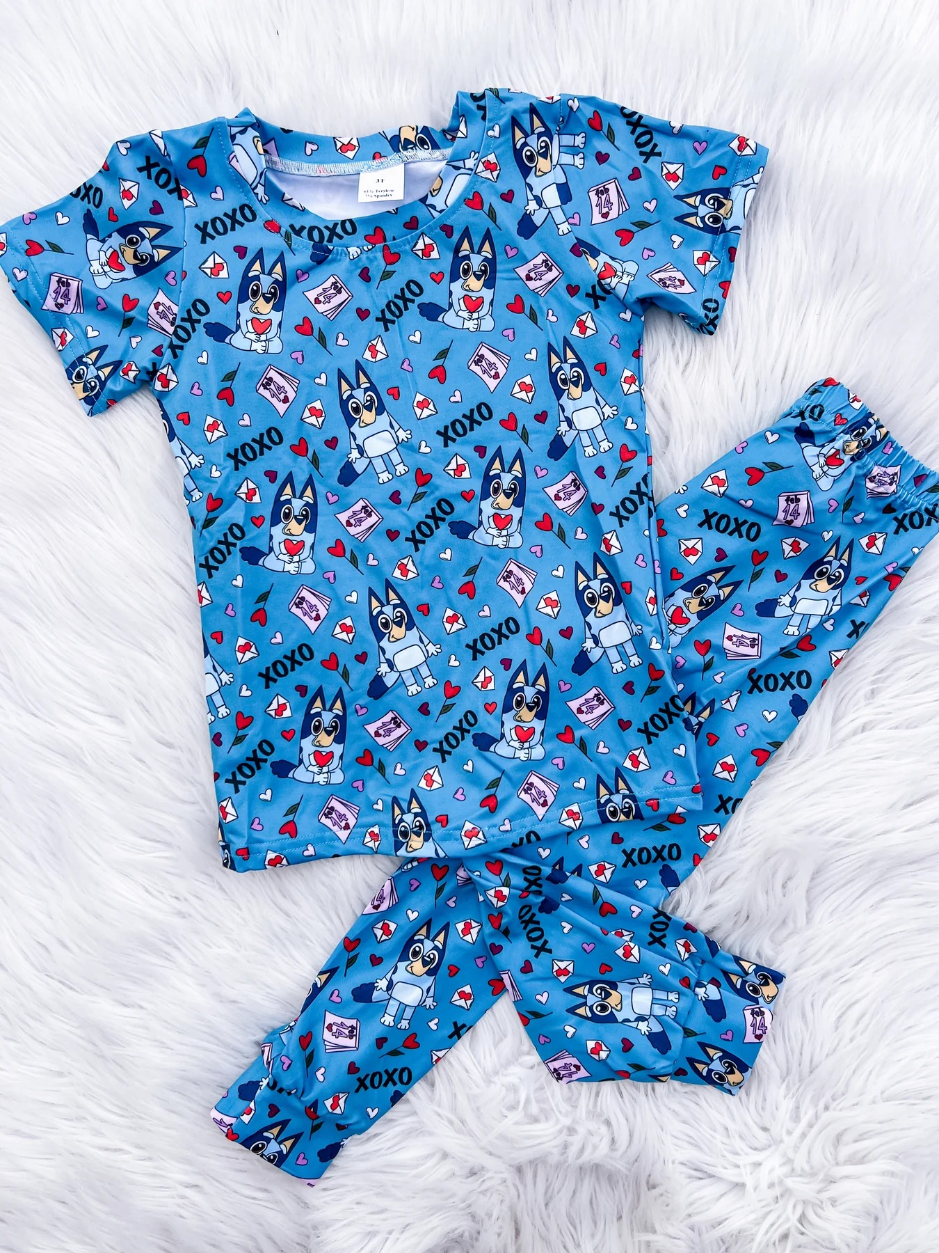 (Pre-order)BSPO0489 Cartoon Dog Hearts XXOO Print Boys Pajamas Clothes Set