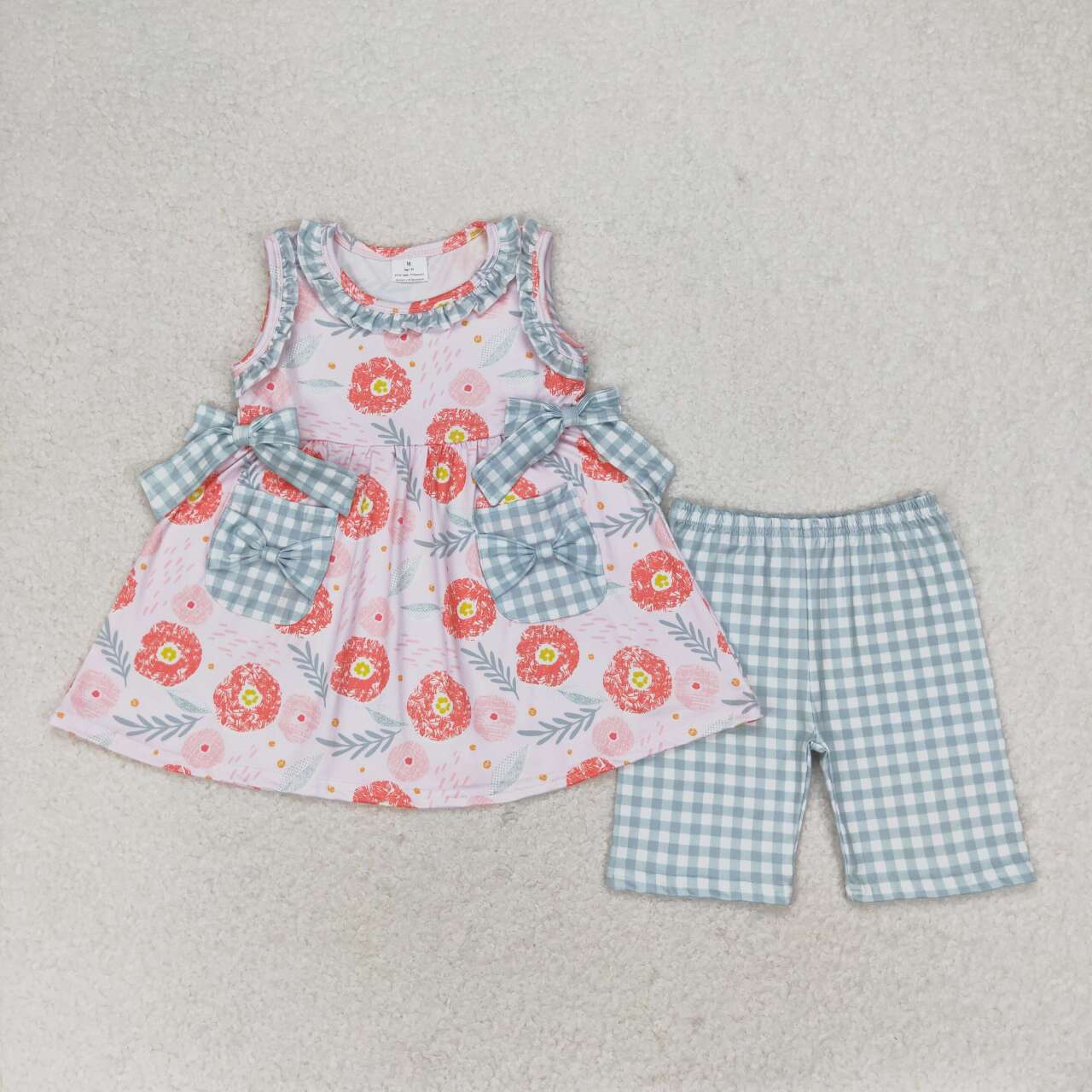 GSSO0999  Flowers Tunic Pockets Top Plaid Shorts Girls Summer Clothes Set