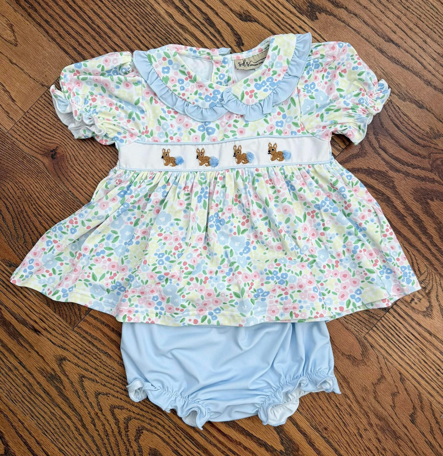 (Pre-order)GBO0497  Bunny Flowers Tunic Top Blue Shorts Baby Girls Easter Bummie Set