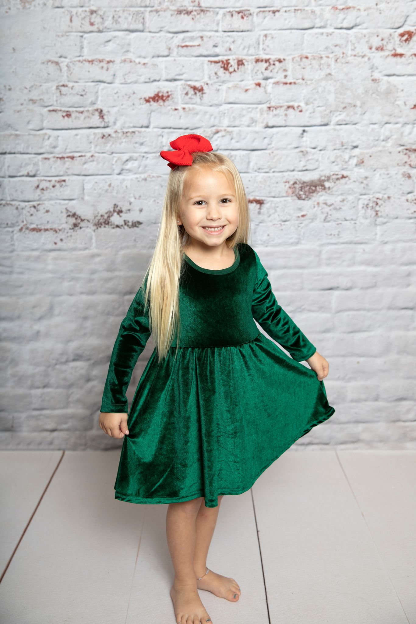 GLD0336 Green velvet knee length Christmas dress