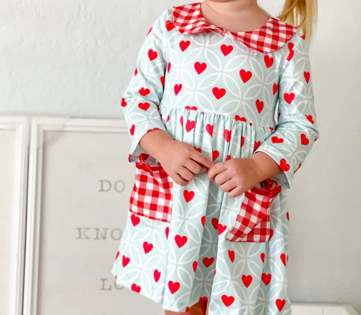 (Pre-order)GLD0880 Hearts Print Pockets Girls Knee Length Dress