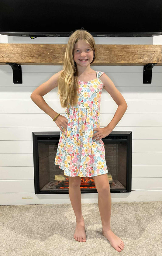 GSD2207  Colorful Flowers Print Girls Backless Knee Length Dress