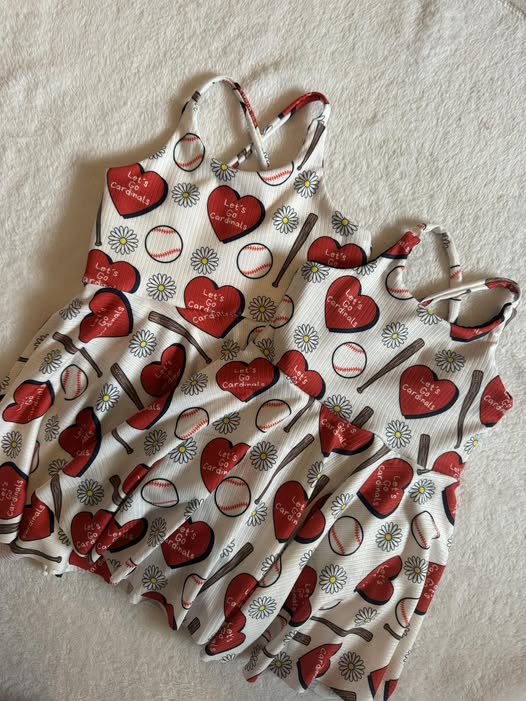 (Pre-order)GSD3132 Baseball Flowers Heart Print Girls Valentine's Day Knee Length Yoga Dress