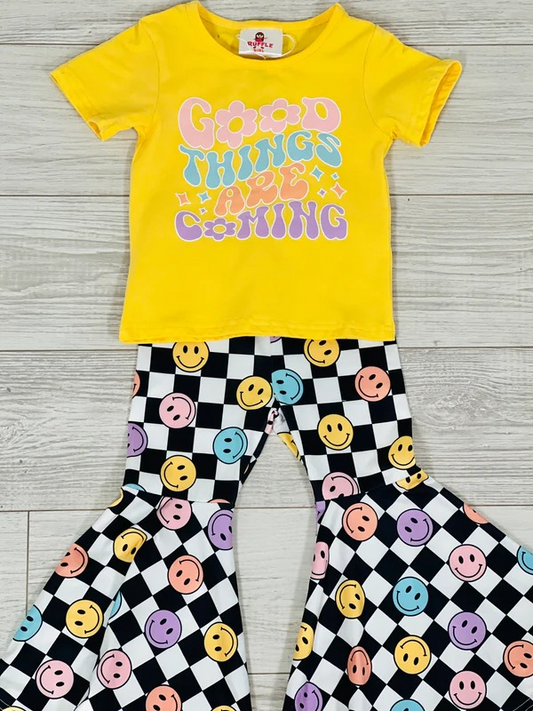 GSPO0685 Good things are coming yellow top smiling bell pants girls clothing sets