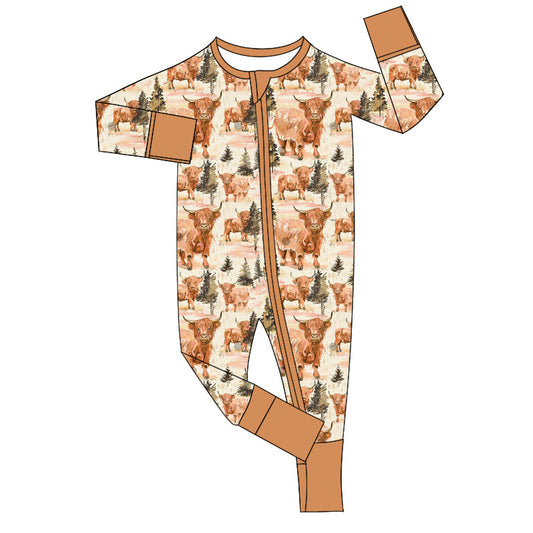 (Pre-order)LR1670 Highland Cow Print Baby Fall Sleeper Zipper Romper