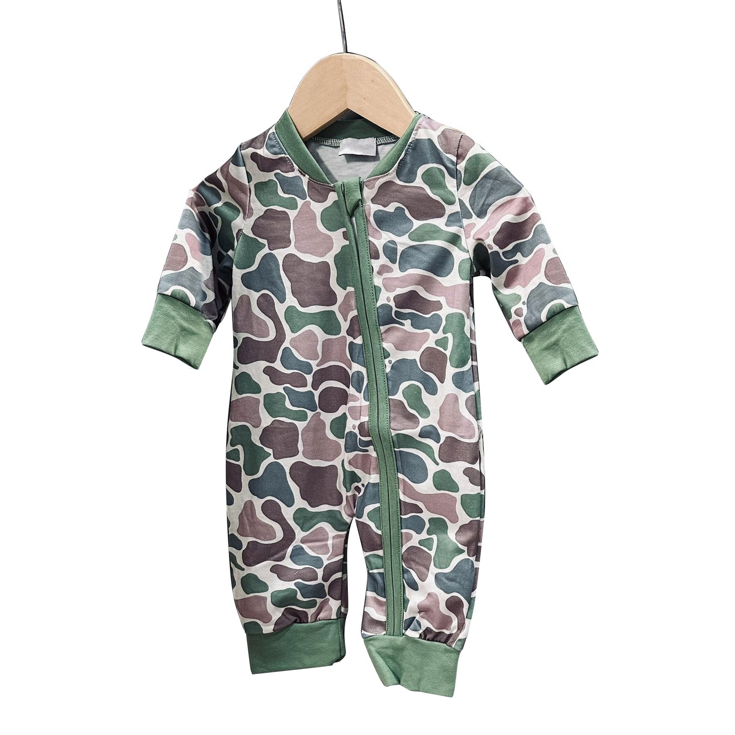 (Pre-order)LR2830 Green Camo Print Baby Boys Zipper Sleeper Romper