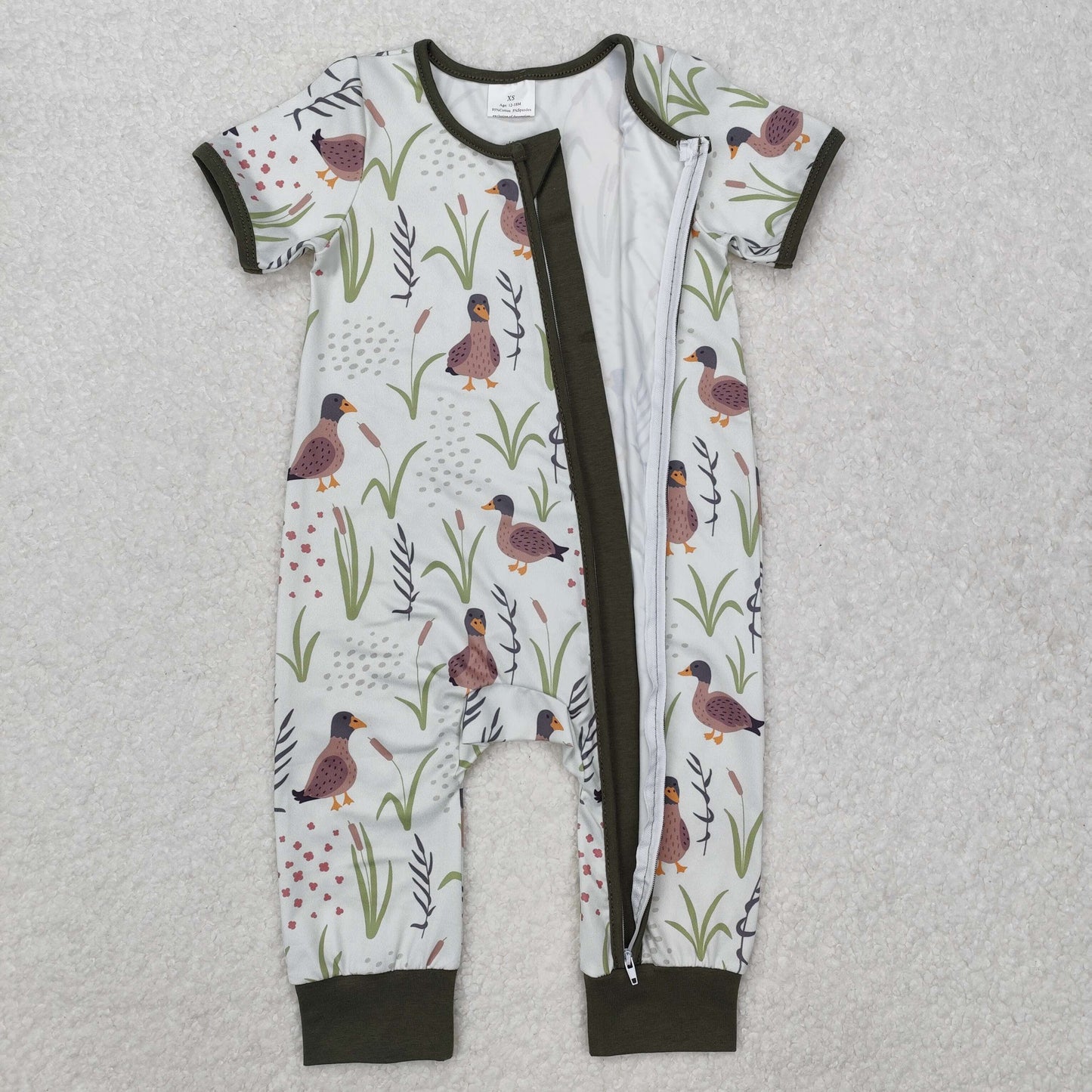 SR2086 Duck Print Baby Boys Short Sleeve Sleeper Zipper Romper