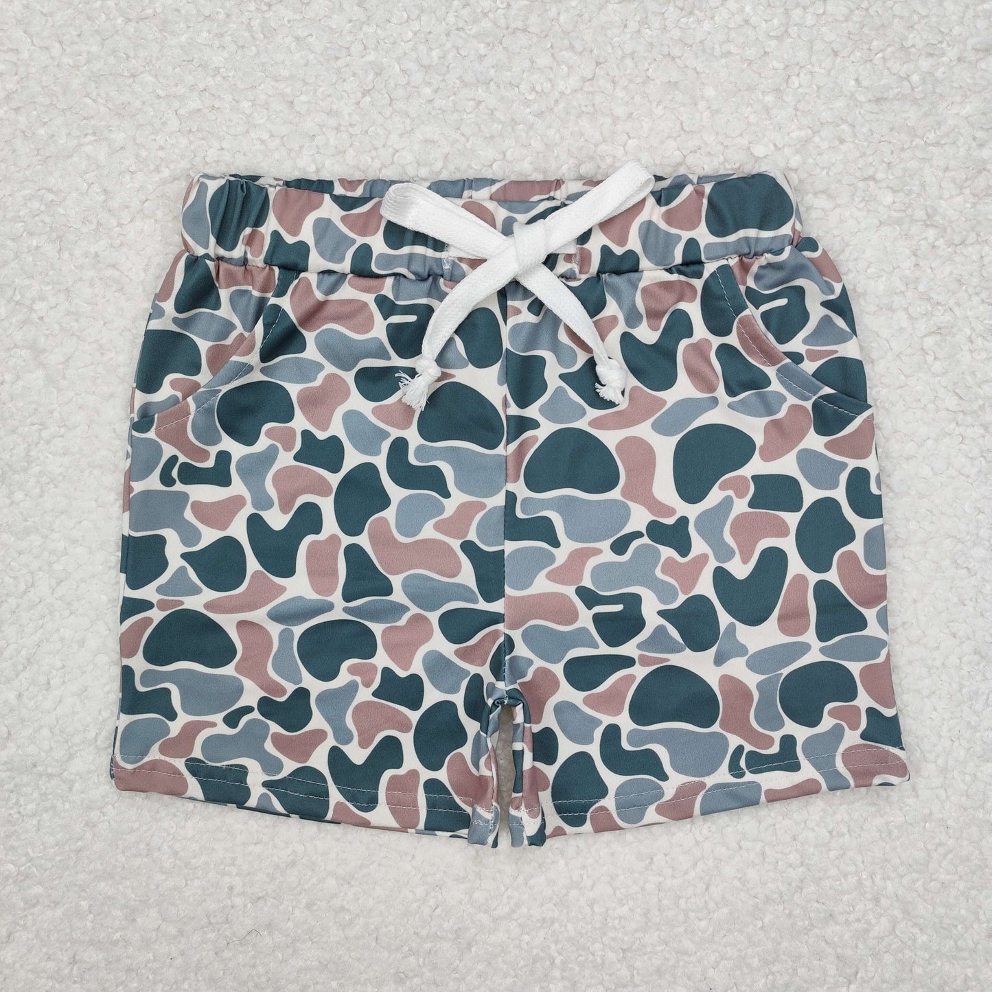 SS0375  Green Camo Print Kids Pockets Summer Shorts