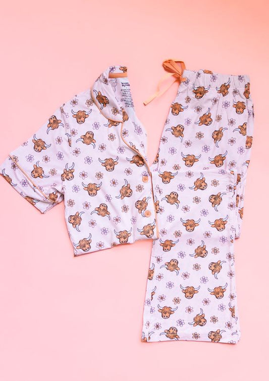 (Custom Design Preorder MOQ 5) Highland Cow Flowers Print Girls Buttons Pajamas Clothes Set