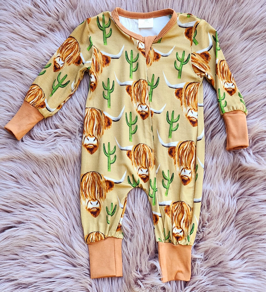 (Custom Design Preorder MOQ 5) Cactus Highland Cow Print Baby Fall Sleeper Zipper Romper