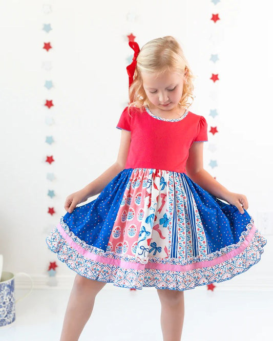 (Custom Design Preorder MOQ 5) Flowers Bows Stars Print Girls 4th of July Knee Length Dress