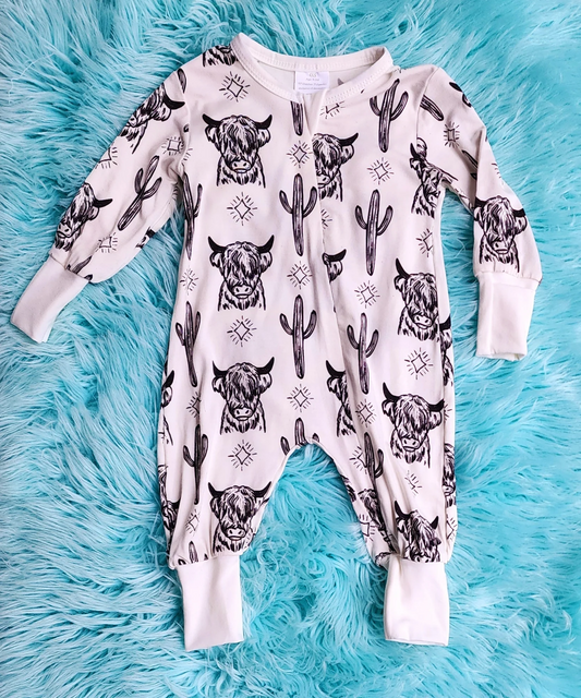 (Custom Design Preorder MOQ 5) Cactus Highland Cow Print Baby Girls Fall Sleeper Zipper Romper