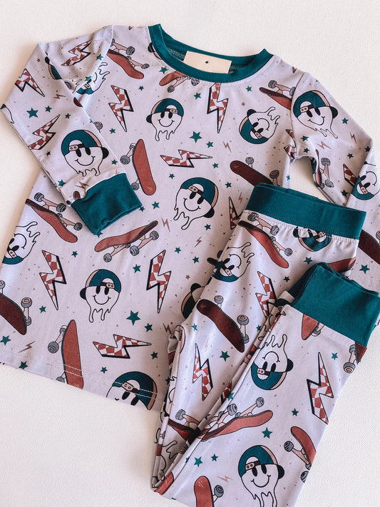 (Custom Design Preorder MOQ 5) Smiling Face Print Boys Bamboo Pajamas Clothes Set