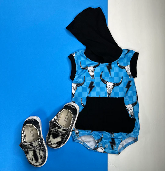 (Custom Design Preorder MOQ 5) Cow Skull Print Baby Boys Summer Hoodie Romper