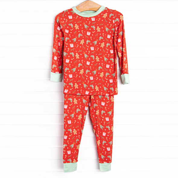 (Custom Design Preorder MOQ 5)  Gingerbread Holly Candy Cane Print Girls Christmas Pajamas Clothes Set