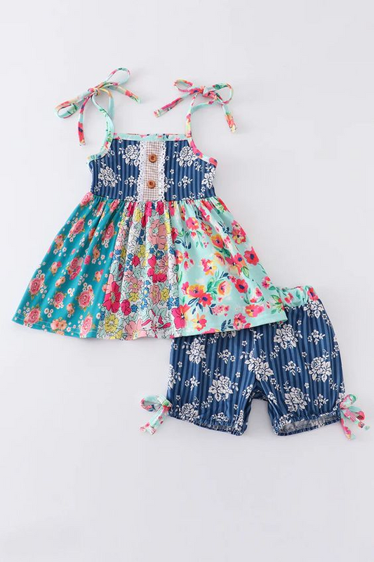 (Custom Design Preorder MOQ 5)  Flowers Print Girls Strap Summer Clothes Set