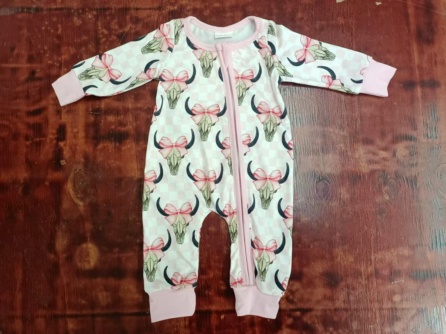 (Custom Design Preorder MOQ 3 ) Cow Skull Bows Print Baby Girls Fall Sleeper Zipper Romper