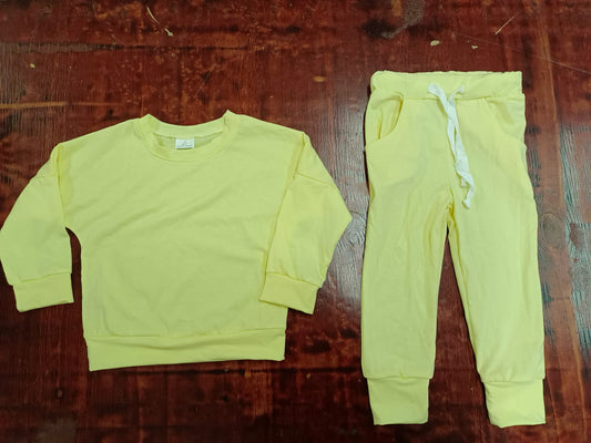 (Custom Design Preorder MOQ 3 ) Yellow Color Kids Pajamas Clothes Set