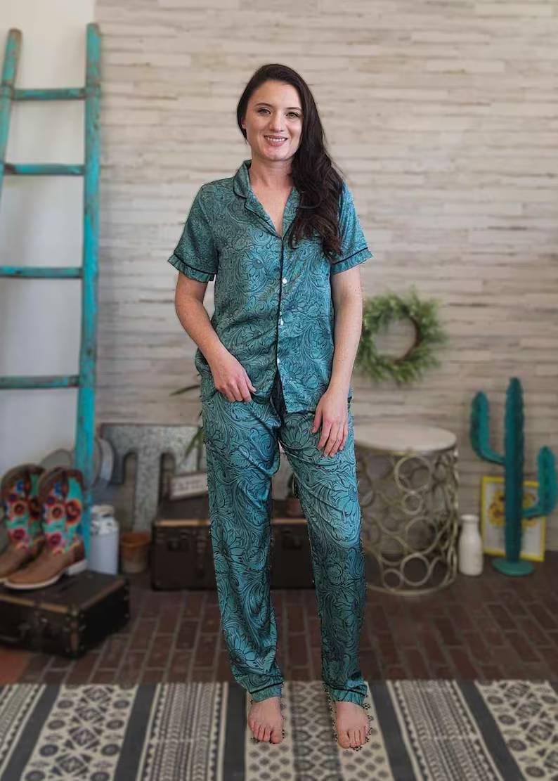 (Custom Design MOQ 5) Adult Blue Print Woman Summer Pajamas Clothes Set