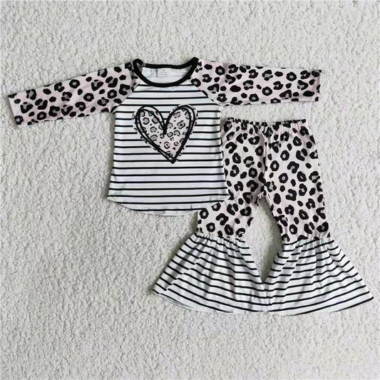 6 A30-15 Heart bell bottom pants outfits