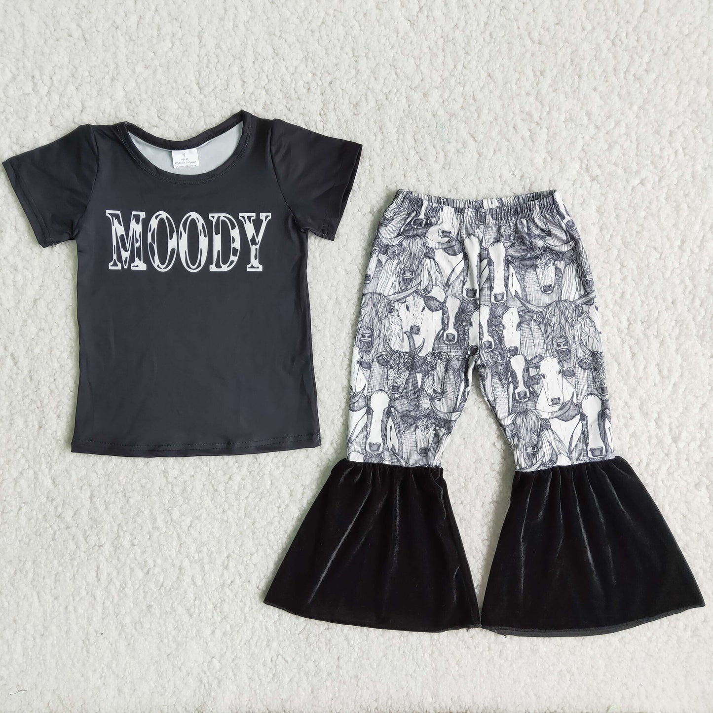 (Promotion) C4-15 Moody cow print bell bottom pants outfits