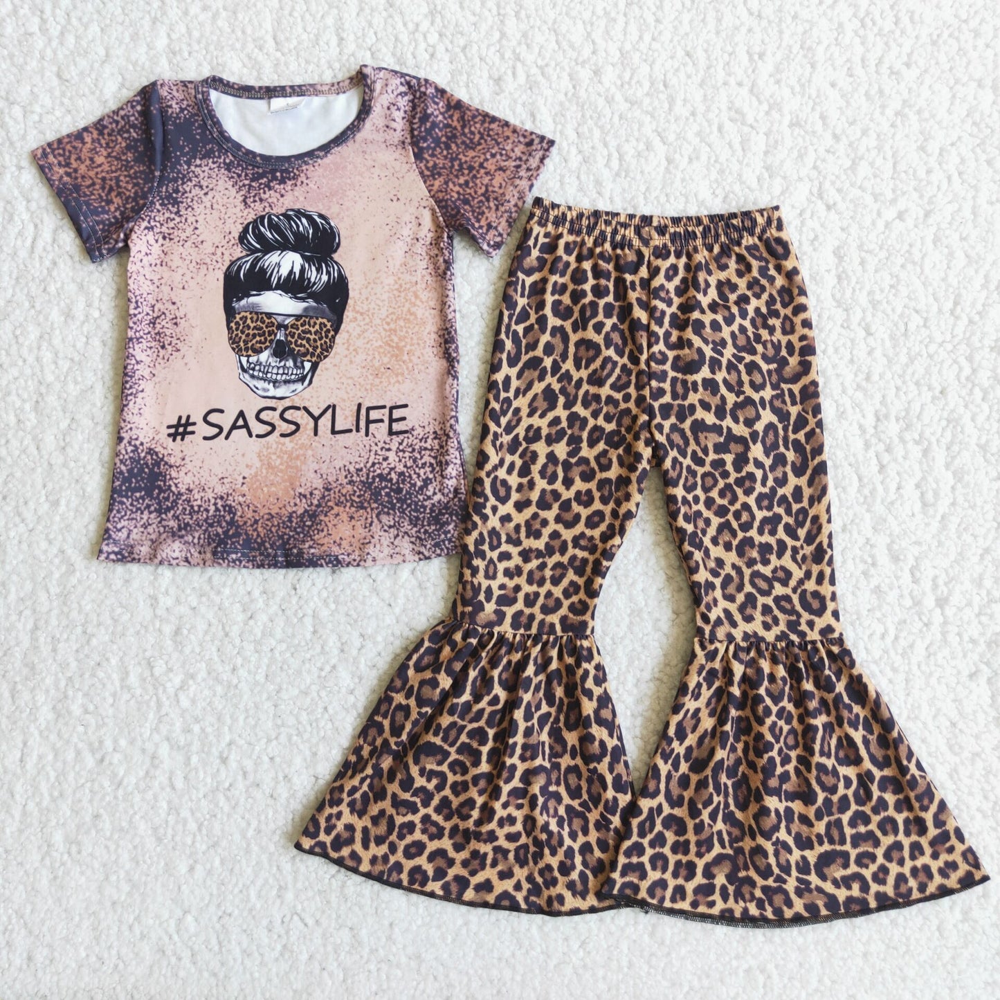 (Promotion) C3-22 Sassylife leopard bell bottom pants outfits