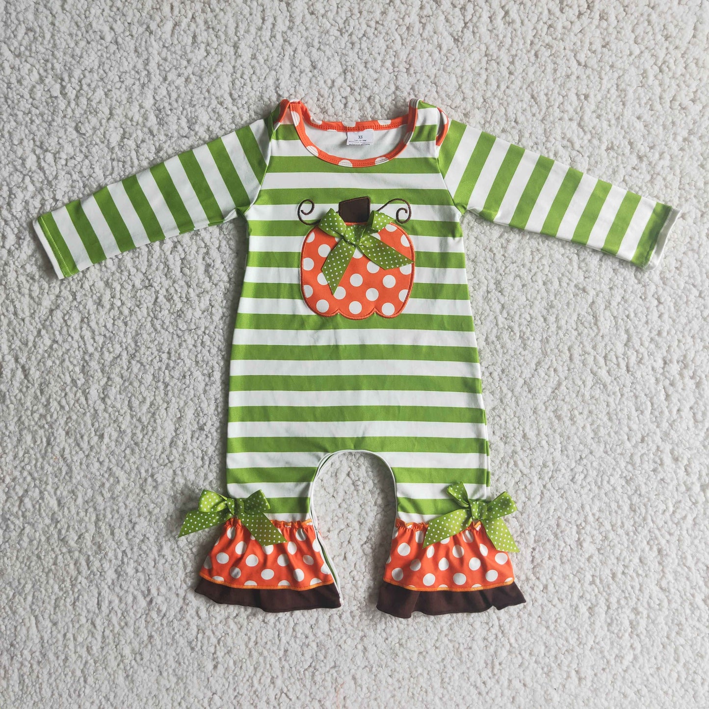 (Promotion) 6 A10-26 Baby girls pumpkin romper embroideried styles