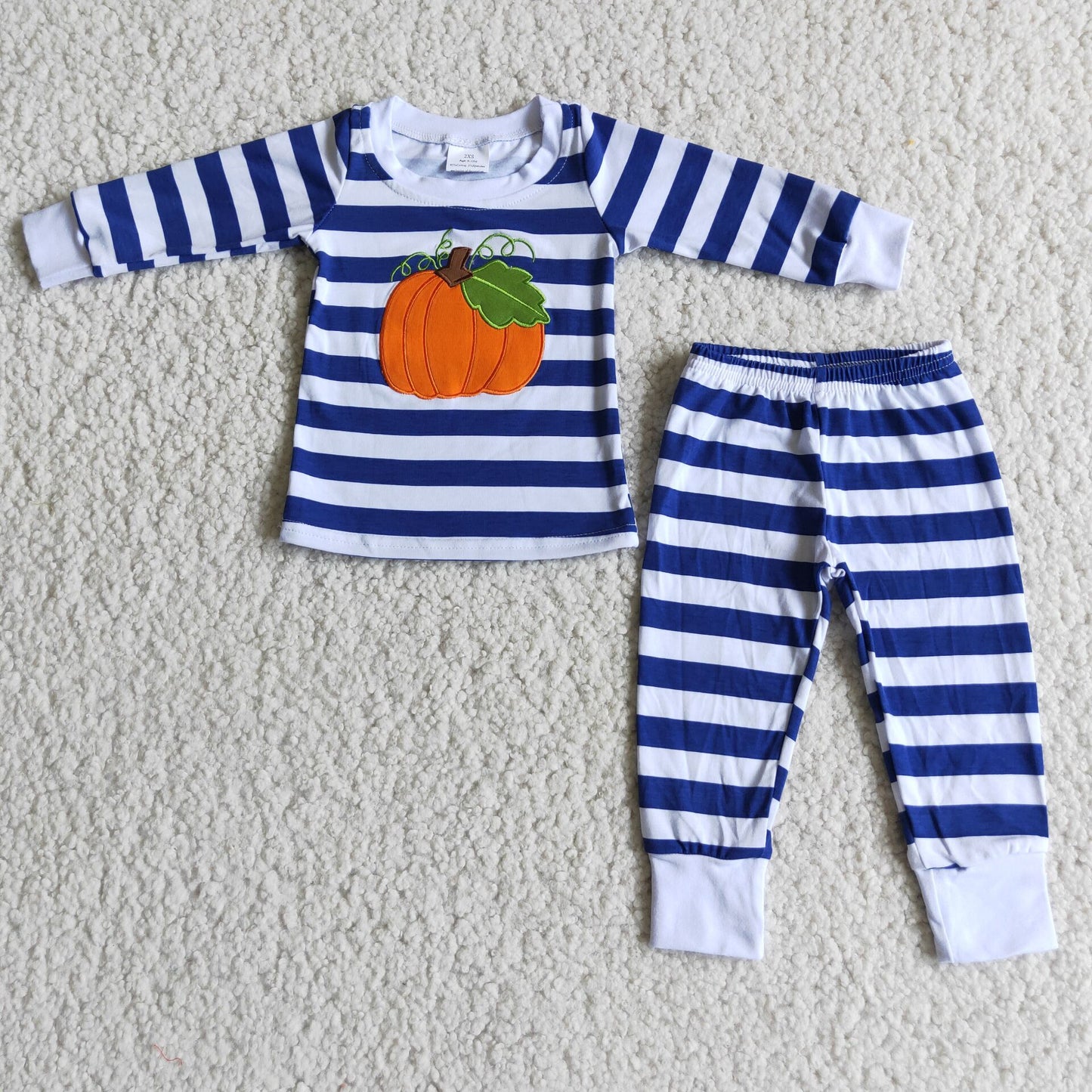 (Promotion) 6 A25-26 Boy's pumpkin embroideried pajamas clothes set