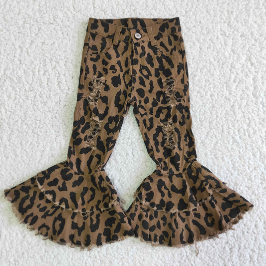 Bell bottom leopard jeans          C7-13