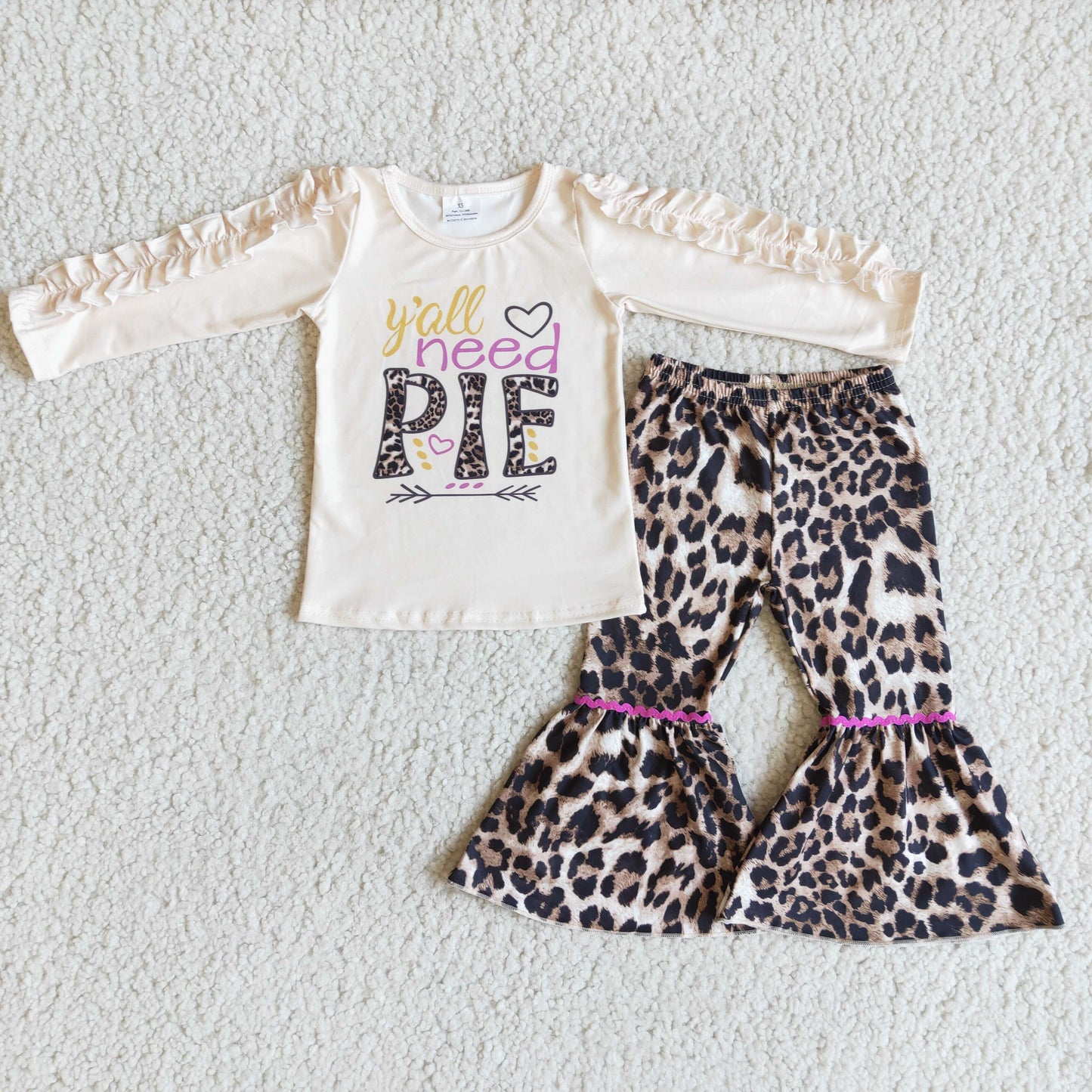 (Promotion) 6 A23-20 Y'all Need PIE top leopard bell bottom pants outfits